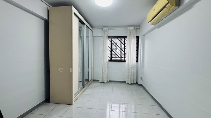 406 Sin Ming Avenue, 406 Sin Ming Avenue, 3 Bedrooms, 904 sqft, HDB Flat For Sale, by Celine Tan, 500172619 - Bedroom - PropertyGuru.com.sg