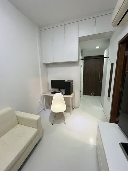 Suites @ Topaz, 3 Topaz Road, 1 Bedroom, 317 sqft, Condominium For Rent, by Jovin Yeo, 500172628 - Study - PropertyGuru.com.sg