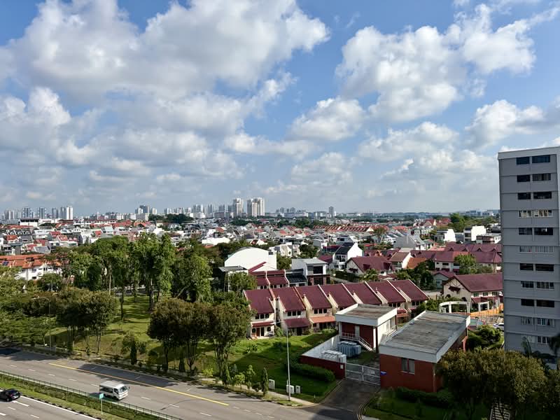 233 Serangoon Avenue 3, 233 Serangoon Avenue 3, 3 Bedrooms, 904 sqft, HDB Flat For Sale, by Asyraff Khan, 500172632 - Exterior - PropertyGuru.com.sg