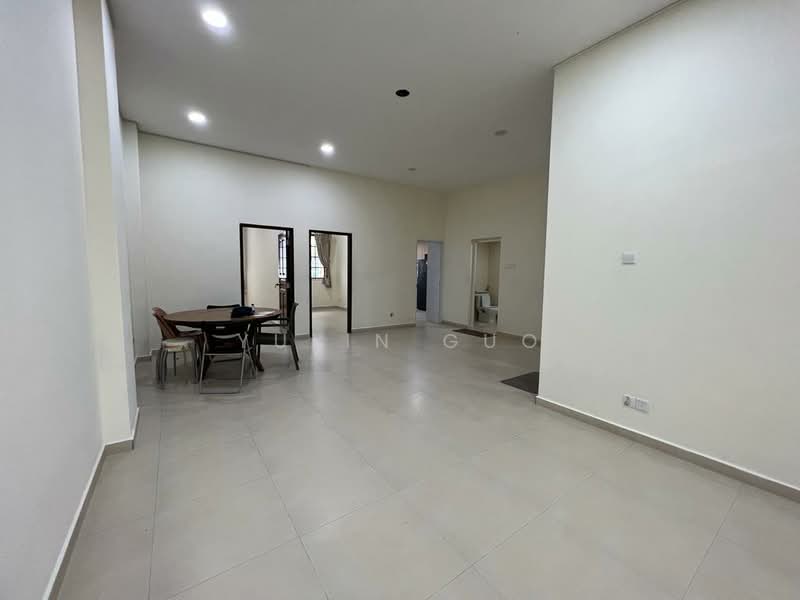 Rangoon Apts, 190 Rangoon Road, 3 Bedrooms, 1,450 sqft, Apartment For Rent, by Yulin Guo, 500172647 - Interior - PropertyGuru.com.sg