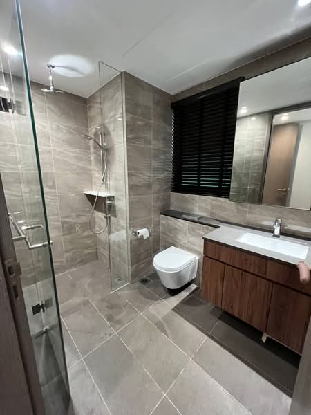 Kent Ridge Hill Residences, 66 South Buona Vista Road, 3 Bedrooms, 947 sqft, Condominium For Sale, by Kelly Tan, 500172652 - Bathroom - PropertyGuru.com.sg