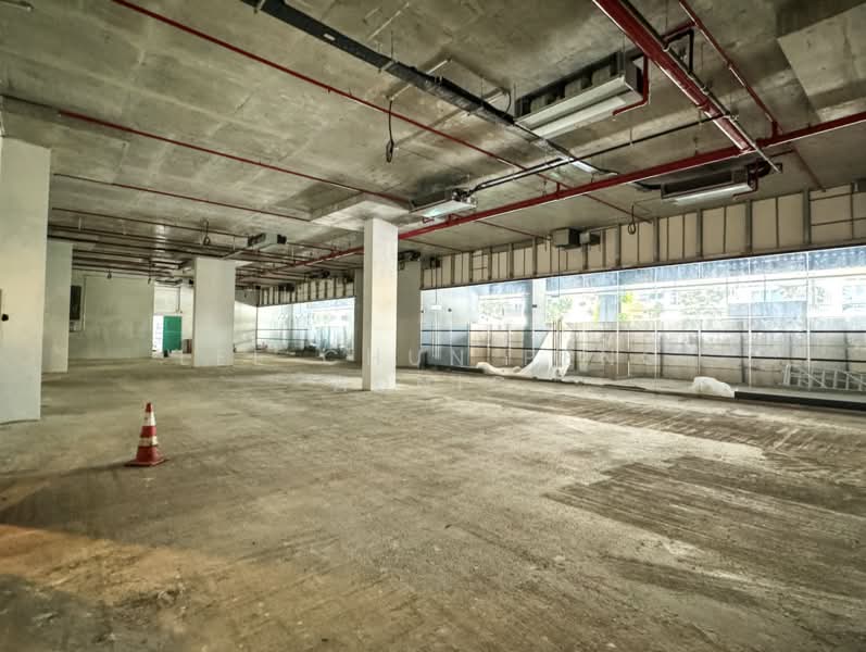 Middle Road, Middle Road, Bugis Street, Bugis Junction, 1,568 sqft, Food & Beverage For Rent, by Lee Chun Peng Adnic, 500172657 - Interior - CommercialGuru.com.sg