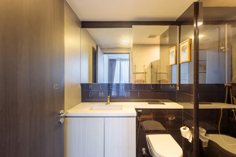 Gem Residences, , 2 Bedrooms, 678 sqft, Condominium For Sale, by Charlene Lim (林静龄), 500172661 - Bathroom - PropertyGuru.com.sg