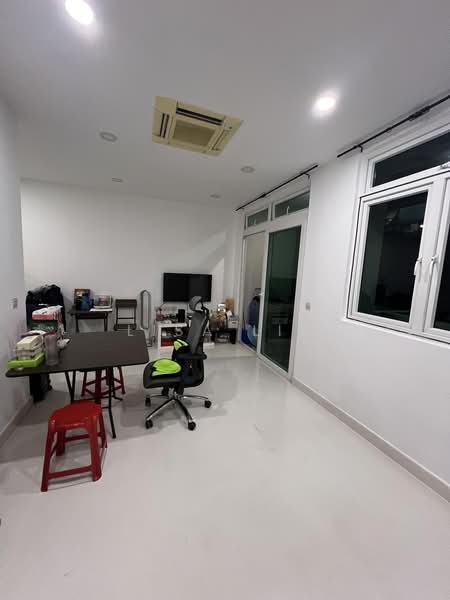 Parc Rosewood, 71 Rosewood Drive, 2 Bedrooms, 1,335 sqft, Condominium For Sale, by Lisa Liu, 500172676 - Interior - PropertyGuru.com.sg