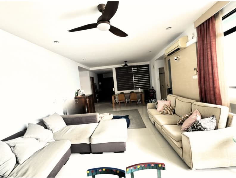 Mandarin Gardens, 5 Siglap Road, 3 Bedrooms, 1,572 sqft, Condominium For Sale, by Jyoti Chawla, 500172689 - Living Room - PropertyGuru.com.sg