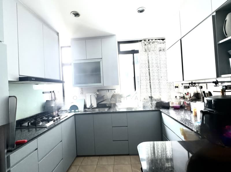 Mandarin Gardens, 5 Siglap Road, 3 Bedrooms, 1,572 sqft, Condominium For Sale, by Jyoti Chawla, 500172689 - Kitchen - PropertyGuru.com.sg