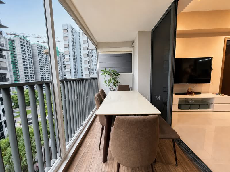 Riverbank at Fernvale, Sengkang West Way/Fernvale, 4 Bedrooms, 1,238 sqft, Condominium For Sale, by Gaynor Lim, 500172690 - Balcony - PropertyGuru.com.sg