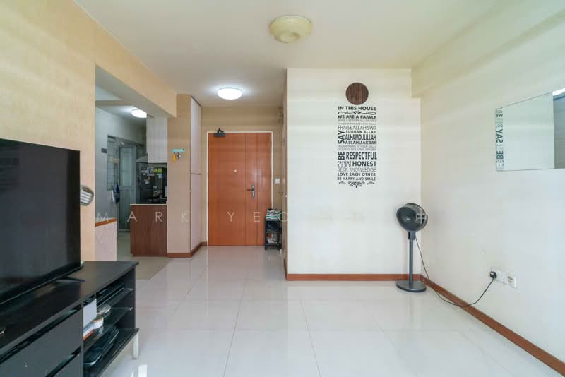613A Tampines North Drive 1, 613A Tampines North Drive 1, 2 Bedrooms, 742 sqft, HDB Flat For Sale, by Mark Yeo (杨复中), 500172703 - Living Room - PropertyGuru.com.sg