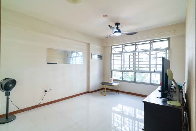 613A Tampines North Drive 1, 613A Tampines North Drive 1, 2 Bedrooms, 742 sqft, HDB Flat For Sale, by Mark Yeo (杨复中), 500172703 - Living Room - PropertyGuru.com.sg