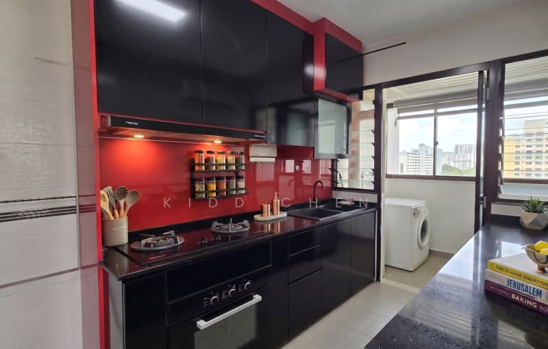 650 Ang Mo Kio Street 61, 650 Ang Mo Kio Street 61, 2 Bedrooms, 721 sqft, HDB Flat For Sale, by Kidd Chen, 500172710 - Kitchen - PropertyGuru.com.sg
