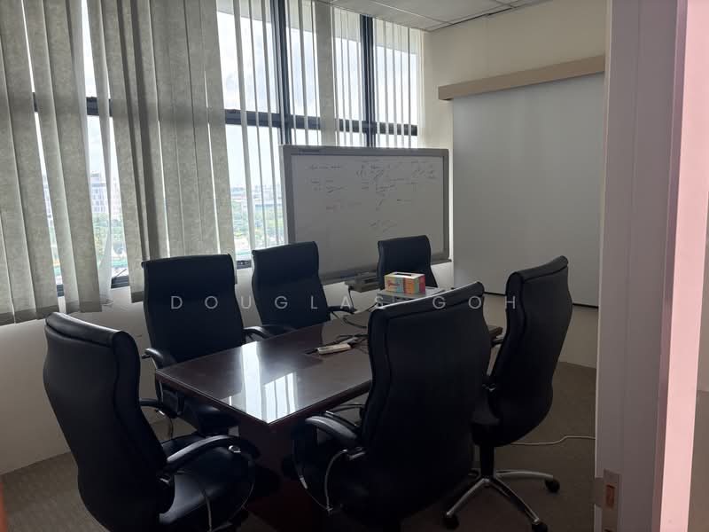 Tradehub 21, 8 Boon Lay Way, 4,002 sqft, Light Industrial (B1) For Sale, by Douglas Goh, 500172716 - Interior - CommercialGuru.com.sg