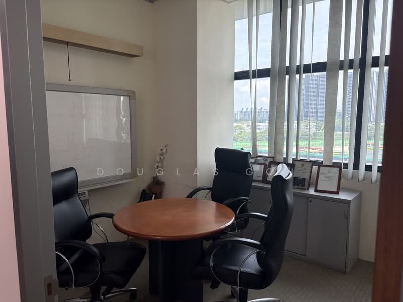 Tradehub 21, 8 Boon Lay Way, 4,002 sqft, Light Industrial (B1) For Sale, by Douglas Goh, 500172716 - Study - CommercialGuru.com.sg