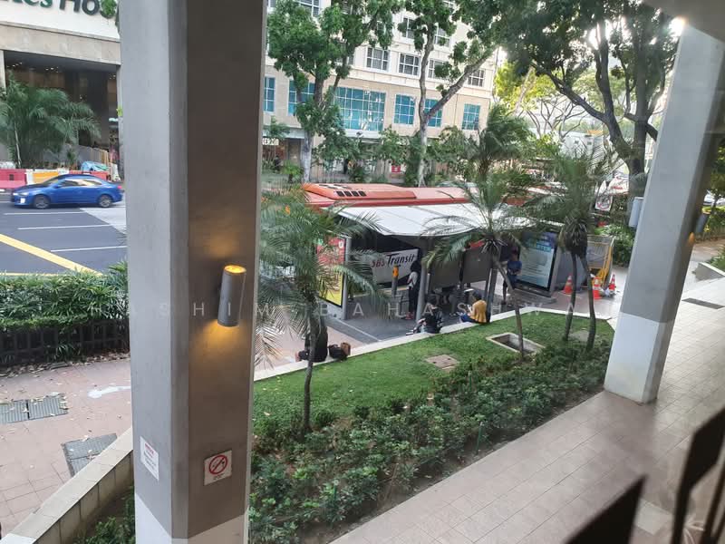 Kg Glam Golden Landmark, Victoria Street, 344 sqft, Mall Shop For Rent, by Hashim Bahashwan, 500172732 - CommercialGuru.com.sg