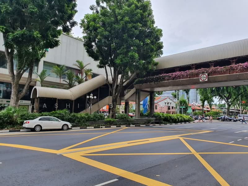 Kg Glam Golden Landmark, Victoria Street, 344 sqft, Mall Shop For Rent, by Hashim Bahashwan, 500172732 - CommercialGuru.com.sg