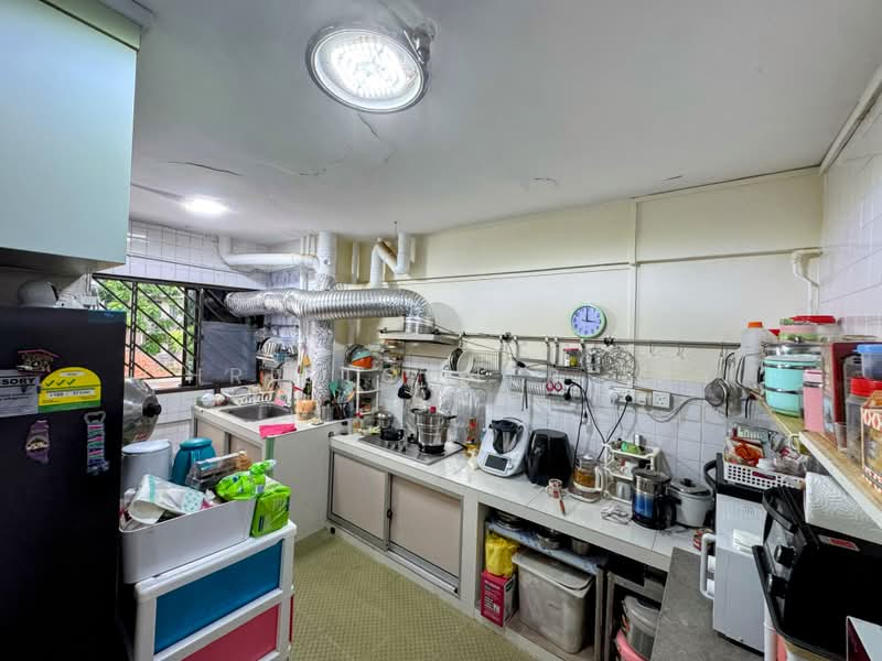 842 Sims Avenue, 842 Sims Avenue, 4 Bedrooms, 1,604 sqft, HDB Flat For Sale, by Christopher Tay, 500172737 - Kitchen - PropertyGuru.com.sg
