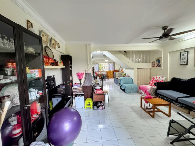 842 Sims Avenue, 842 Sims Avenue, 4 Bedrooms, 1,604 sqft, HDB Flat For Sale, by Christopher Tay, 500172737 - Living Room - PropertyGuru.com.sg