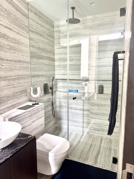 AALTO, 193 Meyer Road, 4 Bedrooms, 1,959 sqft, Condominium For Sale, by Juliana Wall, 500172745 - junior ensuite bathroom - PropertyGuru.com.sg