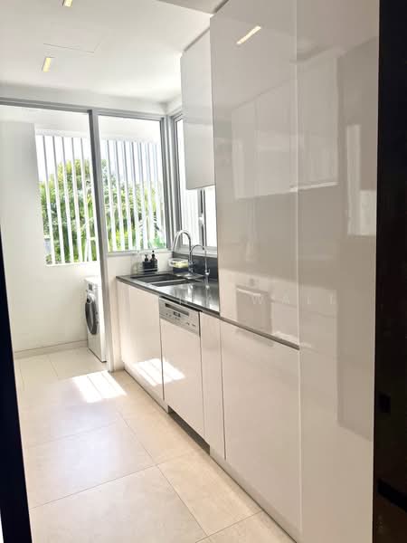 AALTO, 193 Meyer Road, 4 Bedrooms, 1,959 sqft, Condominium For Sale, by Juliana Wall, 500172745 - Chefs kitchen - PropertyGuru.com.sg