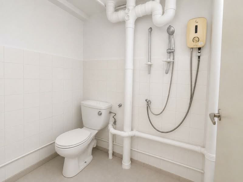 45 Telok Blangah Drive, 45 Telok Blangah Drive, 1 Bedroom, 484 sqft, HDB Flat For Sale, by Michael Lim, 500172767 - Bathroom - PropertyGuru.com.sg