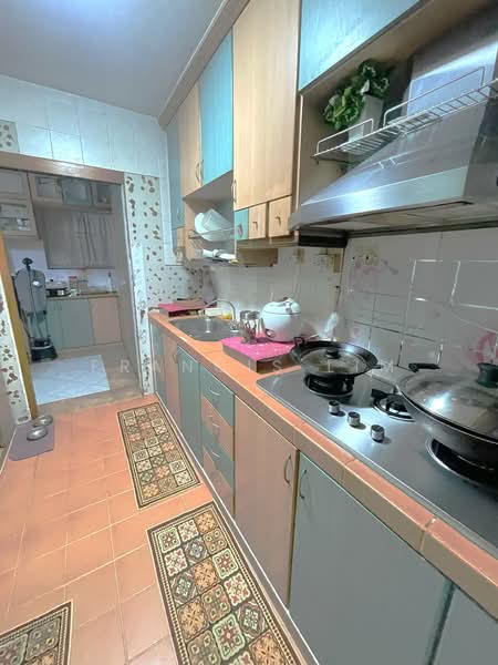 529 Woodlands Drive 14, 529 Woodlands Drive 14, 4 Bedrooms, 1,130 sqft, HDB Flat For Sale, by Francis Lim, 500172776 - Kitchen - PropertyGuru.com.sg