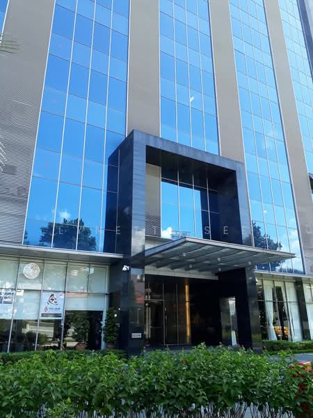 LIP HING INDUSTRIAL BUILDING