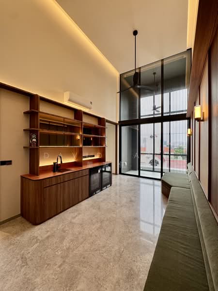 Parq Bella, 234 Tembeling Rd, 4 Bedrooms, 1,593 sqft, Condominium For Sale, by David Tang 董家伟, 500172780 - Living Room - PropertyGuru.com.sg