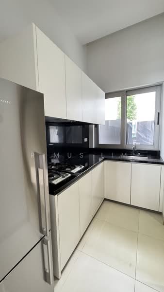 White House Residence, 67 Stevens Road, 5 Bedrooms, 5,963 sqft, Cluster House For Rent, by Remus Lim, 500172787 - Kitchen - PropertyGuru.com.sg