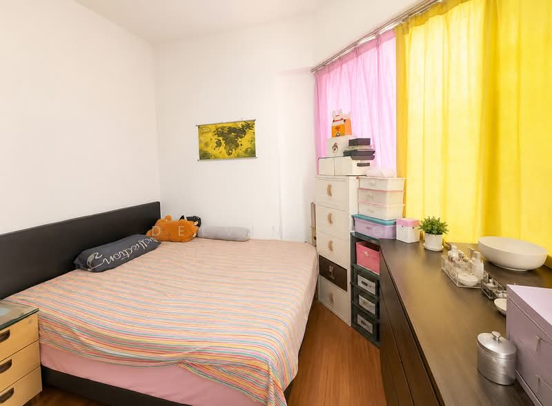 Simsville, 8 Geylang East Avenue 2, 3 Bedrooms, 1,249 sqft, Condominium For Sale, by Delvin Ong, 500172789 - Bedroom - PropertyGuru.com.sg