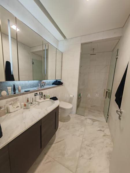 DUO Residences, 1 Fraser Street, Beach Road / Bugis / Rochor, 1 Bedroom, 721 sqft, Apartment For Sale, by Austin Tan, 500172792 - Bathroom - PropertyGuru.com.sg