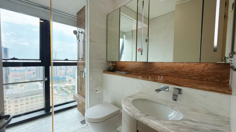DUO Residences, 1 Fraser Street, 2 Bedrooms, 936 sqft, Apartment For Sale, by Janice Sim, 500172795 - Common Bathroom - PropertyGuru.com.sg