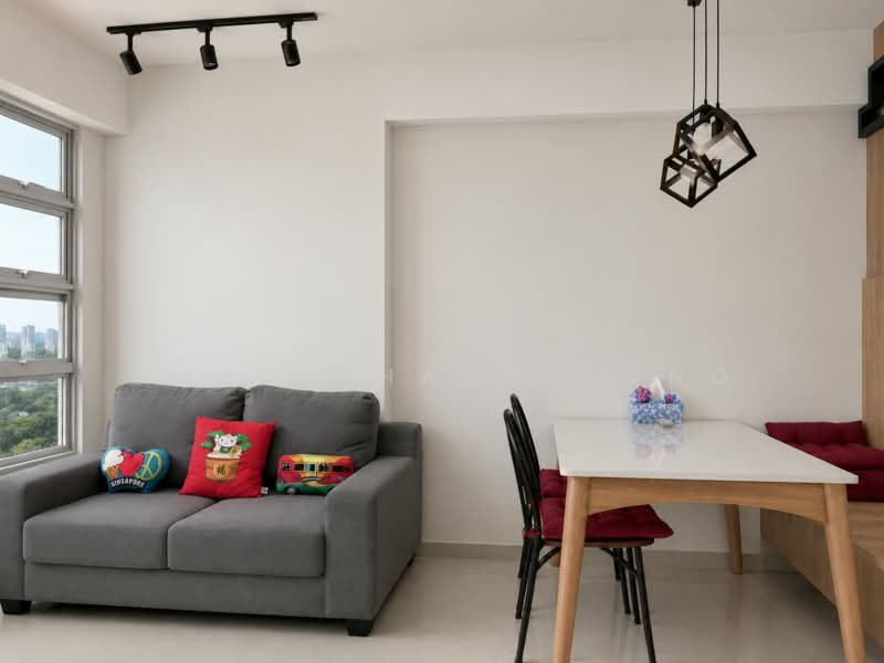 130B Lorong 1 Toa Payoh, 130B Lorong 1 Toa Payoh, 2 Bedrooms, 732 sqft, HDB Flat For Sale, by Chan Chang Rong, 500172797 - Living Room - PropertyGuru.com.sg