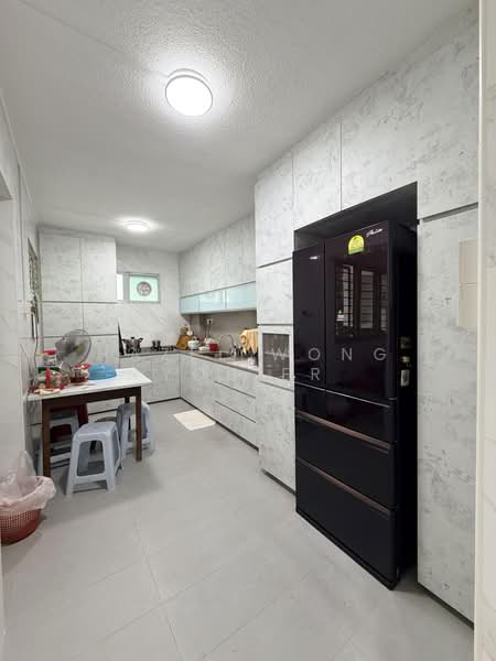 120 Hougang Avenue 1, 120 Hougang Avenue 1, 3 Bedrooms, 1,474 sqft, HDB Flat For Sale, by Hazel Wong You Er, 500172801 - Kitchen - PropertyGuru.com.sg