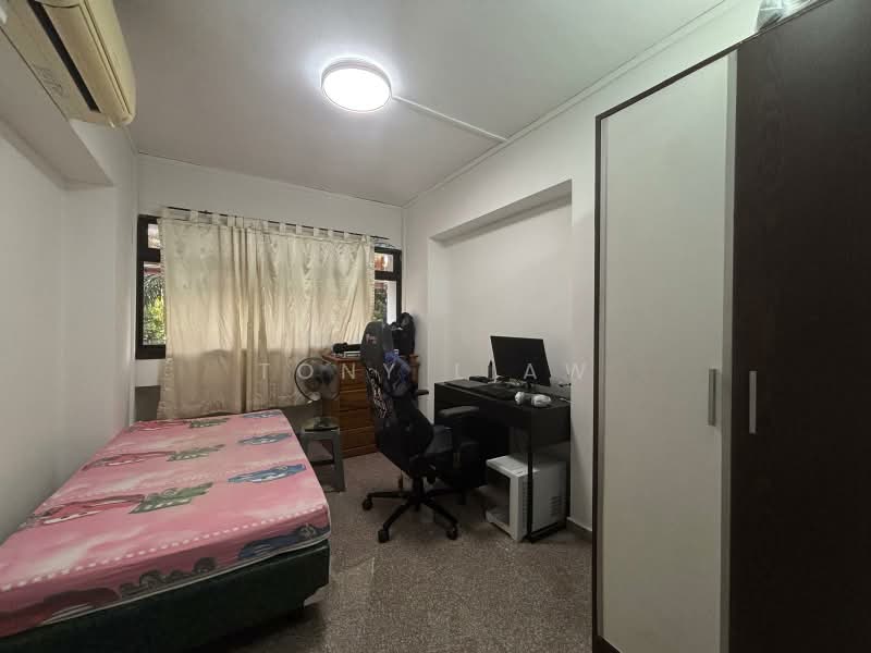 131B Kim Tian Road, , 3 Bedrooms, 968 sqft, HDB Flat For Sale, by Tony Liaw, 500172810 - Bedroom - PropertyGuru.com.sg