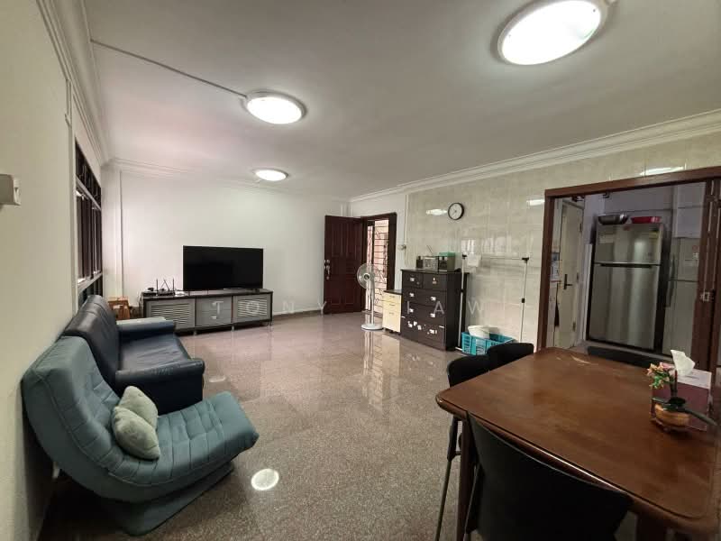 131B Kim Tian Road, , 3 Bedrooms, 968 sqft, HDB Flat For Sale, by Tony Liaw, 500172810 - Living Room - PropertyGuru.com.sg