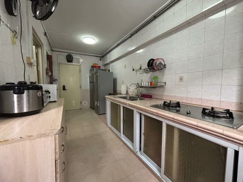 131B Kim Tian Road, , 3 Bedrooms, 968 sqft, HDB Flat For Sale, by Tony Liaw, 500172810 - Kitchen - PropertyGuru.com.sg