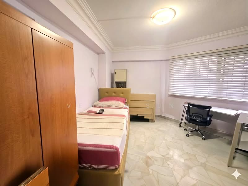 542 Hougang Avenue 8, 542 Hougang Avenue 8, 3 Bedrooms, 1,173 sqft, HDB Flat For Sale, by Vernon Sun, 500172811 - Bedroom - PropertyGuru.com.sg