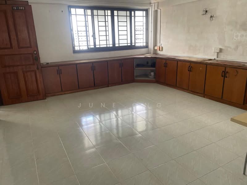 5 Bedok South Avenue 2, 5 Bedok South Avenue 2, 3 Bedrooms, 882 sqft, HDB Flat For Sale, by June Ong, 500172812 - PropertyGuru.com.sg