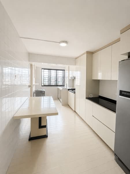 5 Bedok South Avenue 2, 5 Bedok South Avenue 2, Bedok / Upper East Coast, 3 Bedrooms, 882 sqft, HDB Flat For Sale, by June Ong, 500172812 - Kitchen - PropertyGuru.com.sg