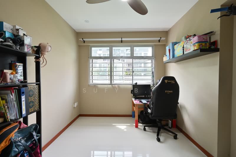 502C Yishun Street 51, 502C Yishun Street 51, 3 Bedrooms, 990 sqft, HDB Flat For Sale, by Sufy B., 500172816 - Common Bedroom - PropertyGuru.com.sg