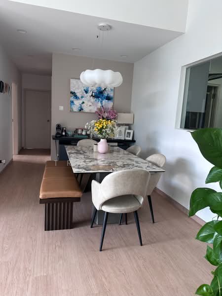 Nineteen Shelford, 19 Shelford Road, 3 Bedrooms, 1,162 sqft, Condominium For Sale, by Tracy Liu, 500172821 - Dining Room - PropertyGuru.com.sg