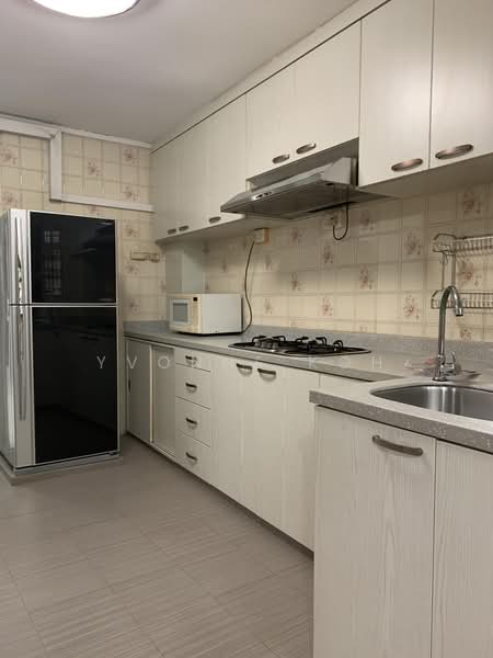 77 Indus Road, 77 Indus Road, 2 Bedrooms, 699 sqft, HDB Flat For Rent, by Yvonne Koh, 500172822 - Kitchen - PropertyGuru.com.sg