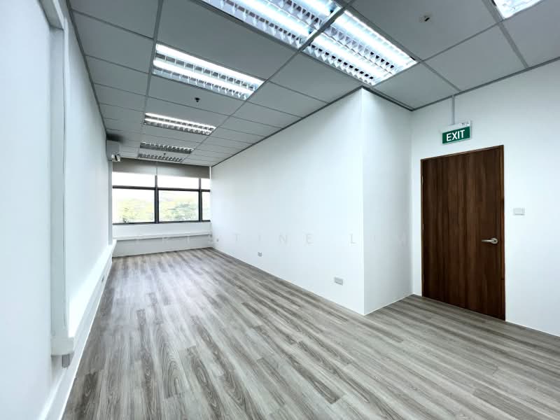 Wcega Tower, 21 Bukit Batok Crescent, 400 sqft, Light Industrial (B1) For Rent, by Pristine Lim, 500172834 - Interior - CommercialGuru.com.sg