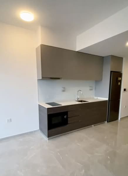 Stirling Residences, 21 Stirling Road, 1 Bedroom, 441 sqft, Condominium For Sale, by Grace Sim, 500172840 - Kitchen - PropertyGuru.com.sg
