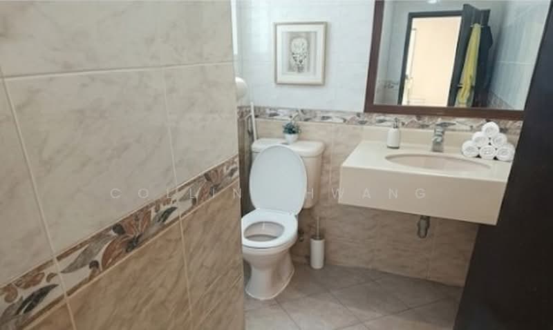 Hillview Green, 69 Hume Avenue, 2 Bedrooms, 1,012 sqft, Condominium For Sale, by Collin Khwang, 500172843 - Bathroom - PropertyGuru.com.sg