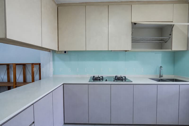429 Pasir Ris Drive 6, 429 Pasir Ris Drive 6, 3 Bedrooms, 1,119 sqft, HDB Flat For Sale, by JOHN YEO, 500172864 - Kitchen - PropertyGuru.com.sg