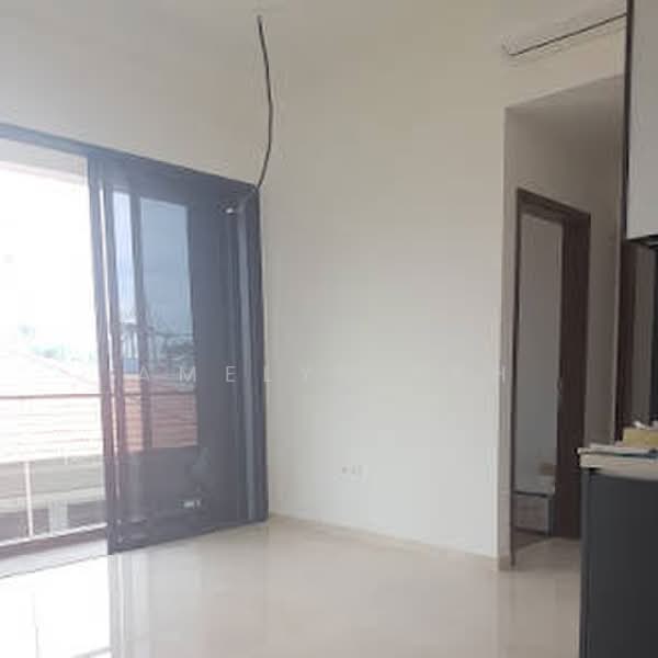 24 One Residences, 241 Pasir Panjang Road, 2 Bedrooms, 624 sqft, Condominium For Rent, by Amelyn Peh, 500172878 - Balcony - PropertyGuru.com.sg
