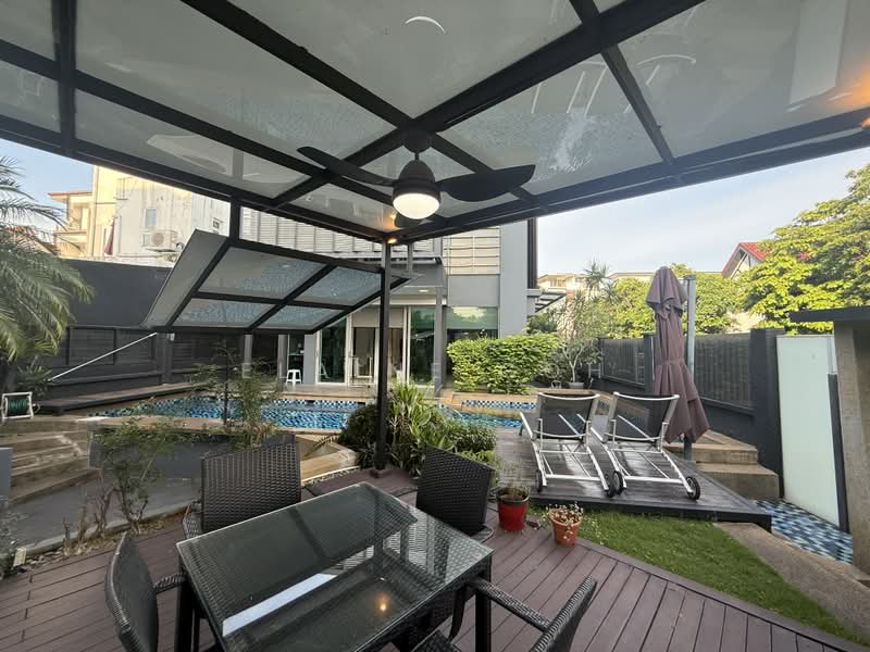 District 14 Freehold Detached Home Near Kembangan MRT, Jalan Senang, 4 Bedrooms, 33,466 sqft, Detached House For Sale, by Elaine Goh, 500172882 - Exterior - PropertyGuru.com.sg