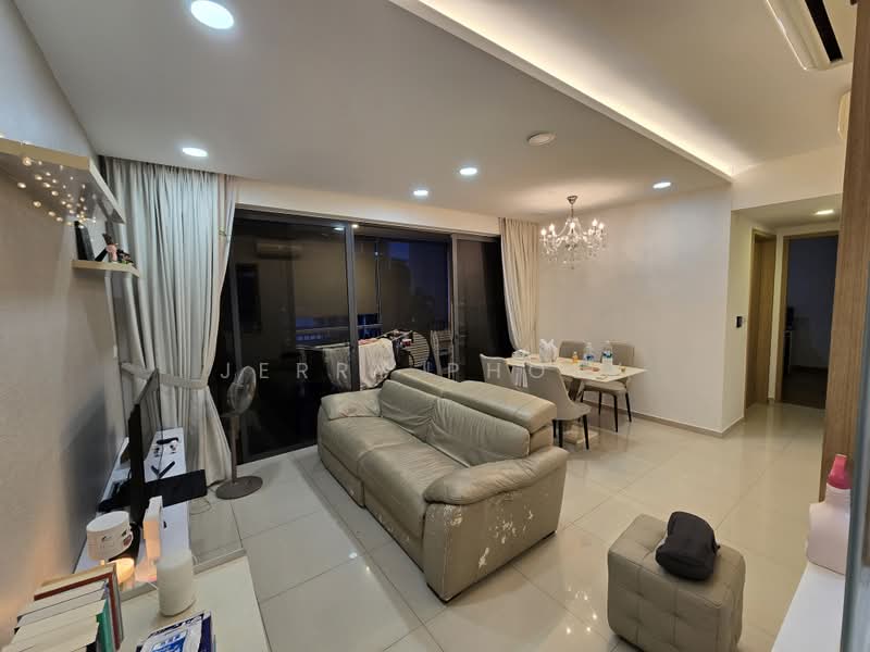 Twin Fountains, 17A Woodlands Avenue 6, 3 Bedrooms, 1,195 sqft, Executive Condominium For Sale, by Jerry Phoey, 500172888 - Living Room - PropertyGuru.com.sg