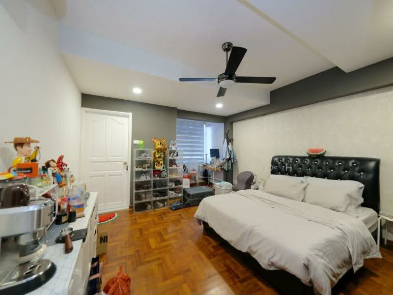 MOVE-IN CONDITION NEAR MRT, Approximately 450m to the MRT Station, 5 Bedrooms, 4,500 sqft, Terraced House For Sale, by Benjamin Soh, 500172891 - Bedroom - PropertyGuru.com.sg