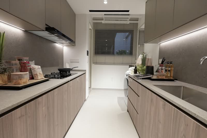 ELTA, 12 Clementi Avenue 1, 5 Bedrooms, 1,776 sqft, Condominium For Sale, by Vikki Tear, 500172897 - Kitchen - PropertyGuru.com.sg